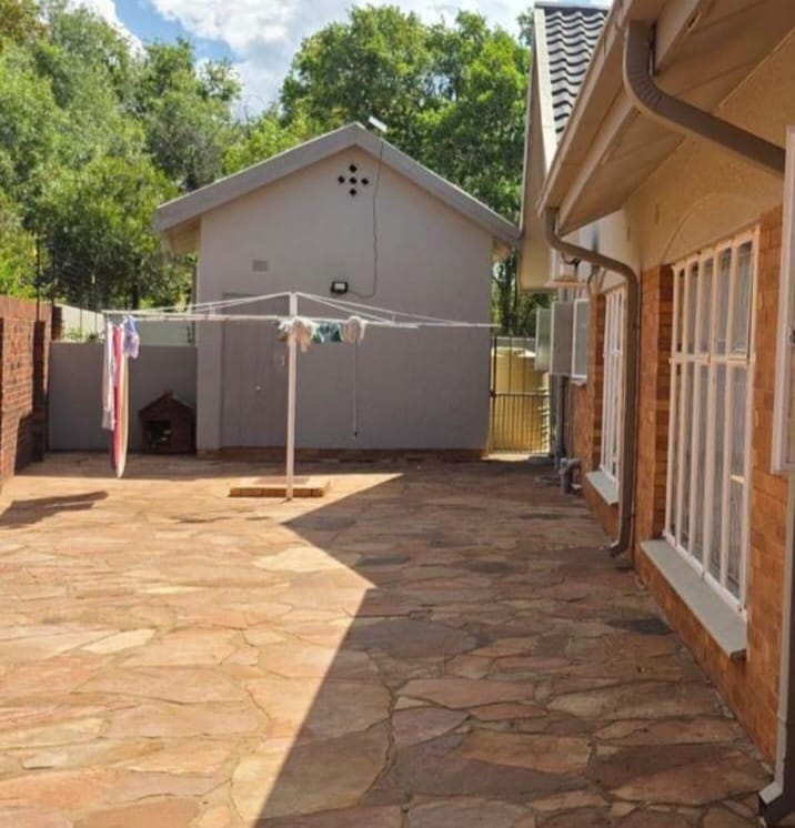 4 Bedroom Property for Sale in Hillcrest Northern Cape